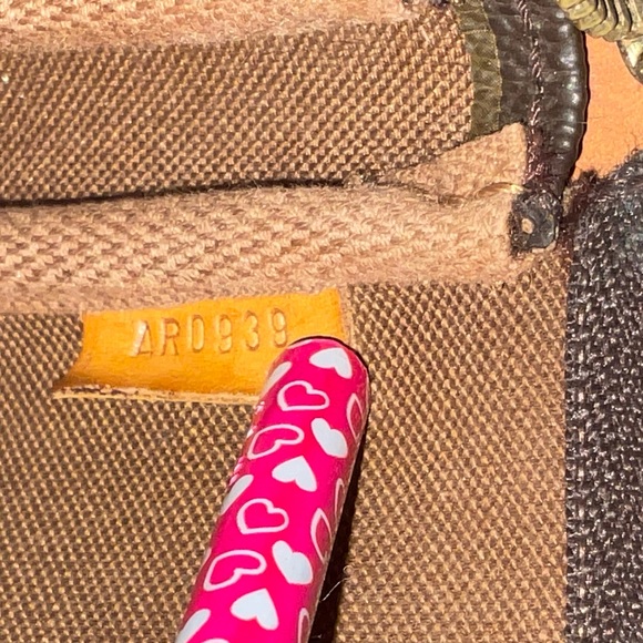 LV✅POCHETTE ACCESORIES AUTHENTIC LOUIS VUITTON - Picture 8 of 11